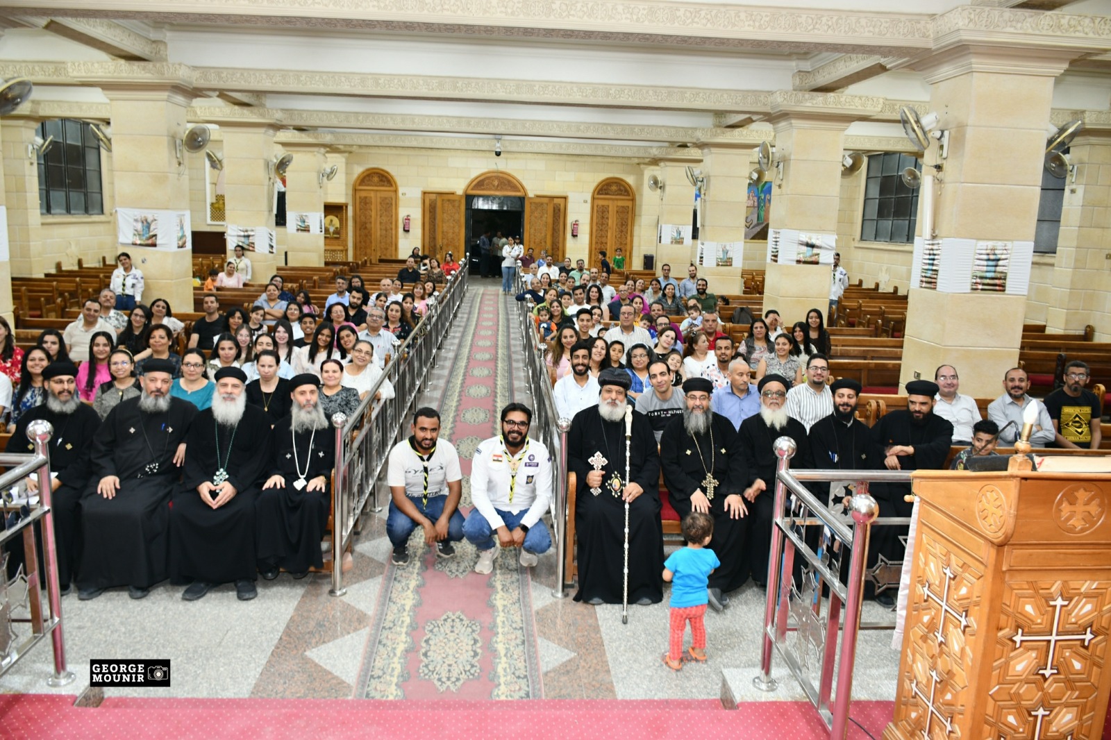 <p dir=rtl>مبادرة<br><span class=uk-text-primary>شبابنا بيقرا</span></p>